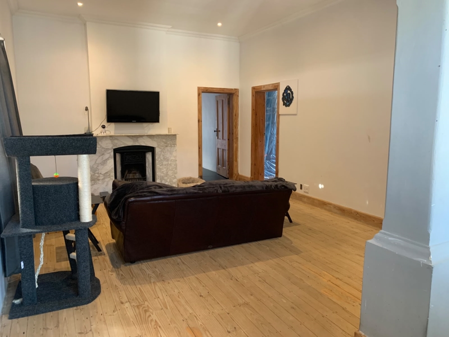3 Bedroom Property for Sale in Sea Point Western Cape